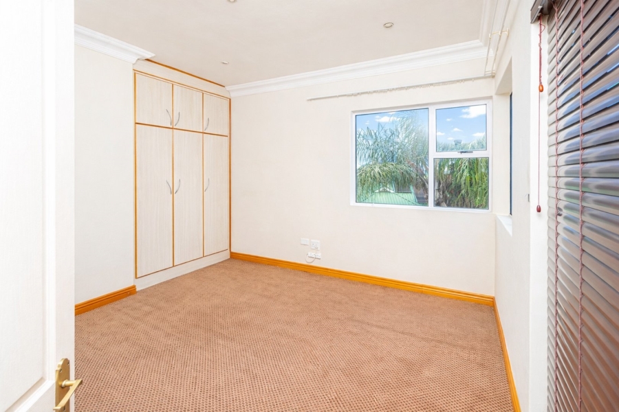 5 Bedroom Property for Sale in Caribbean Beach Club North West